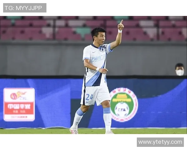 广州网球队边路渗透战术解析与实战应用探讨